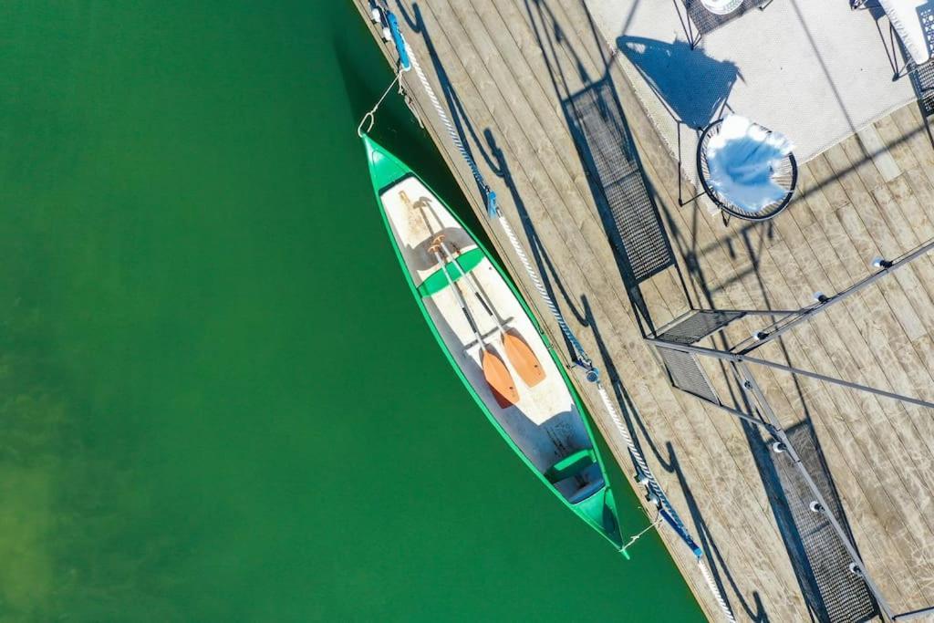 Ocarujuci Houseboat Na Dunaji Bratislava Ngoại thất bức ảnh